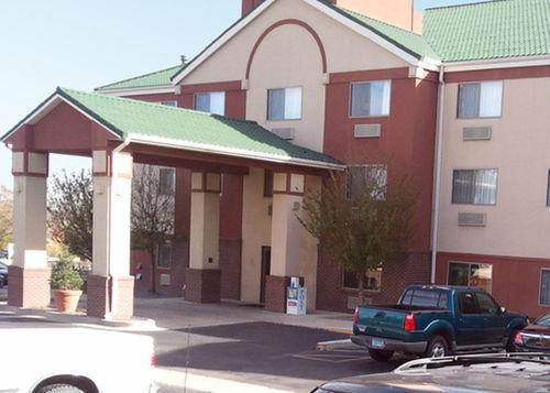 Spark By Hilton Denver Southwest