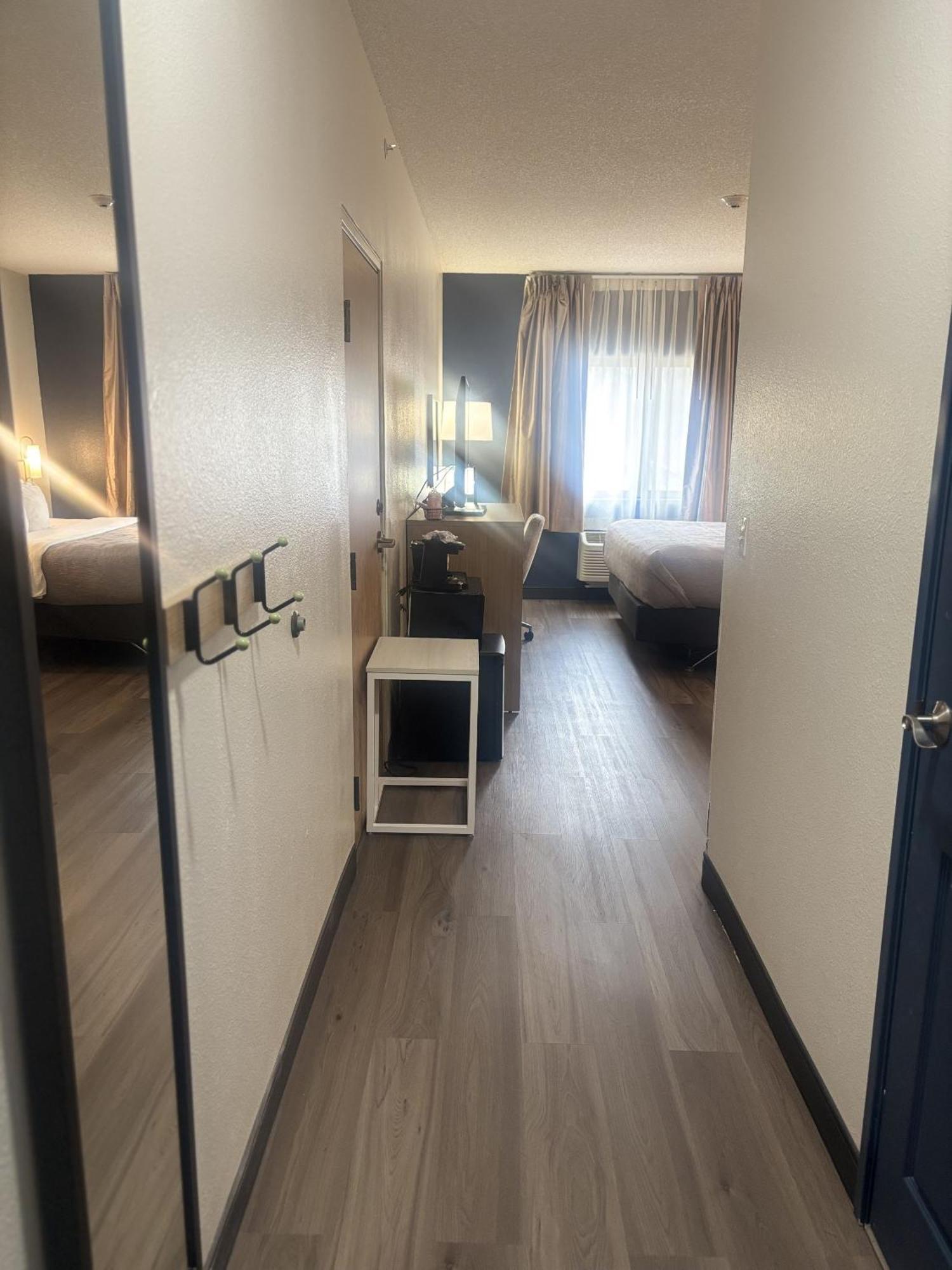 Hotel Spark By Hilton Denver Southwest