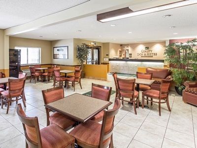 Hotel Spark By Hilton Denver Southwest