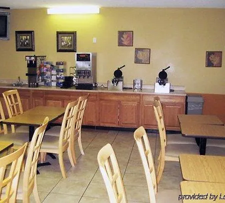Quality Inn & Suites Lakewood - Denver Southwest 